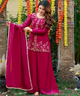 Magenta silk blend embroidered sharara set 3