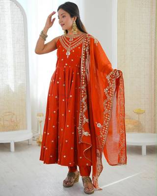 Orange silk blend embroidered anarkali set 2