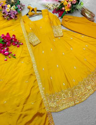 Yellow silk blend embroidered anarkali set 2
