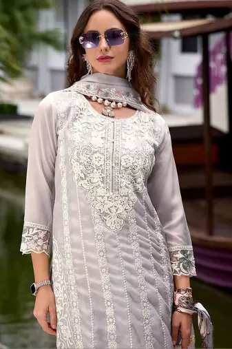 Women Ethnic Motifs Embroidered Regular Thread Work Kurta with Trousers & With Dupatta