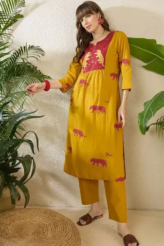 Women Animal Printed Empire Thread Work Pure Cotton Kurta with Trousers