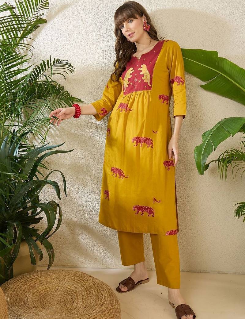 Women Animal Printed Empire Thread Work Pure Cotton Kurta with Trousers
