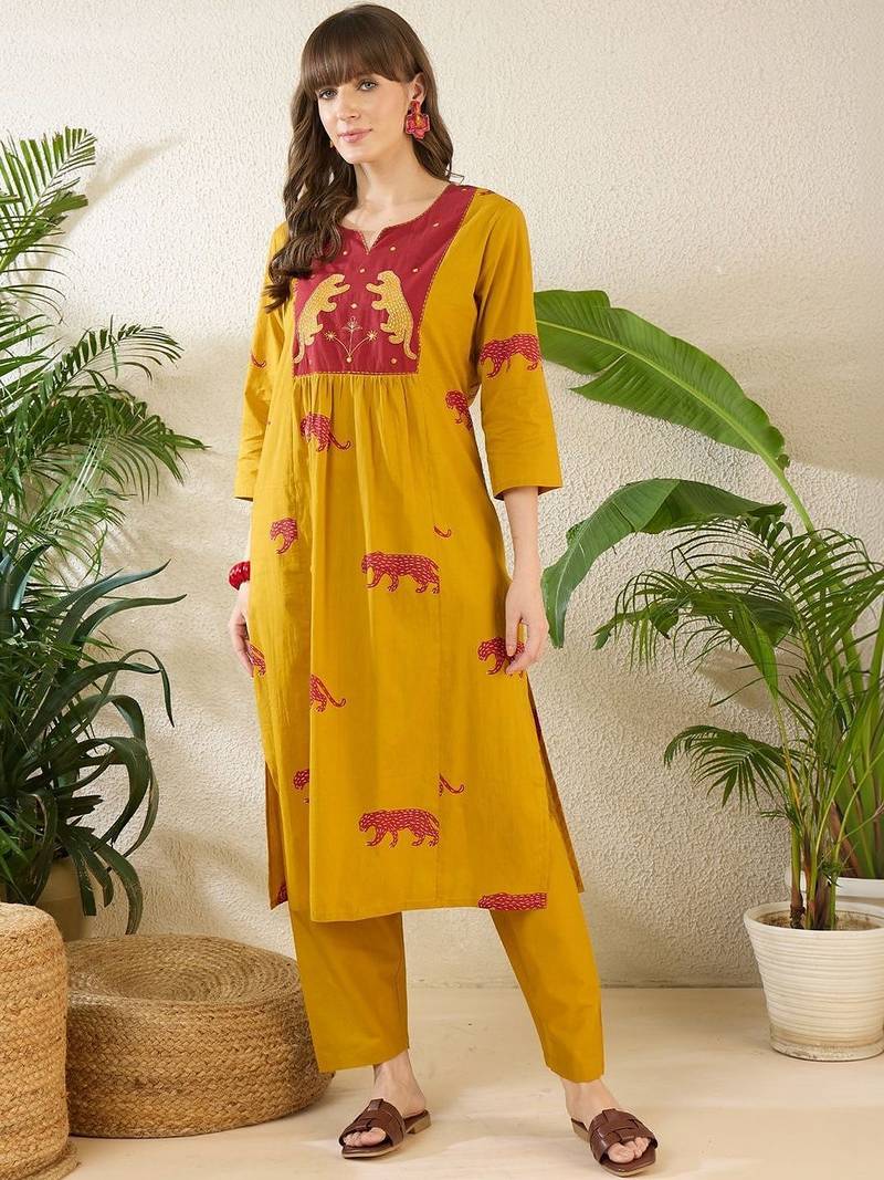 Women Animal Printed Empire Thread Work Pure Cotton Kurta with Trousers