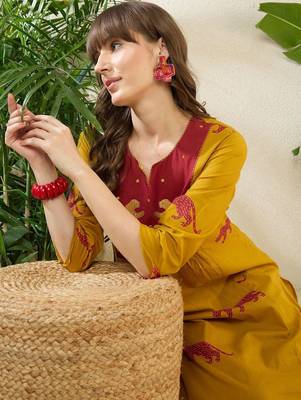 Women Animal Printed Empire Thread Work Pure Cotton Kurta with Trousers 6