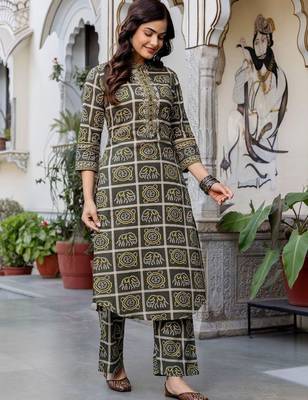 Printed Pure Cotton Straight Kurta with Trousers 2