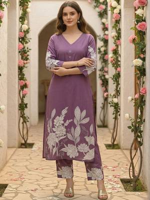 Floral Printed Pure Cotton Straight Kurta & Trousers 1