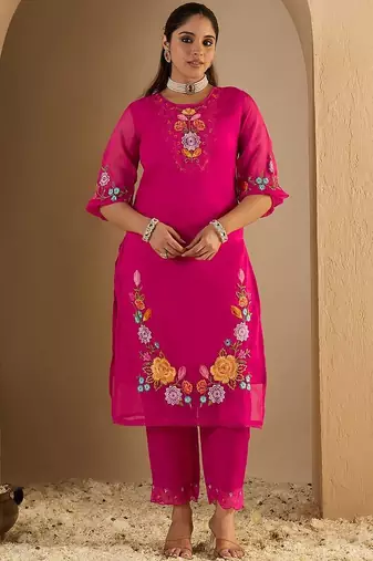 Women Floral Embroidered Regular Thread Work Kurta with Trousers & With Dupatta
