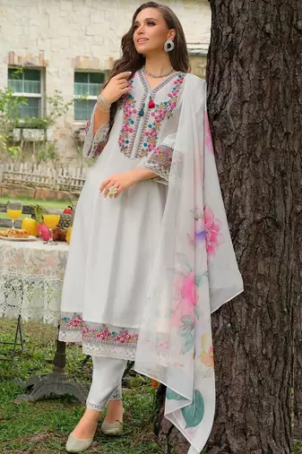 Women Floral Embroidered Regular Thread Work Kurta with Trousers & With Dupatta