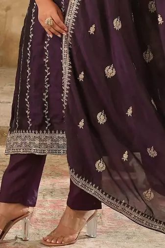 Women Ethnic Motifs Embroidered Regular Thread Work Kurta with Trousers & With Dupatta