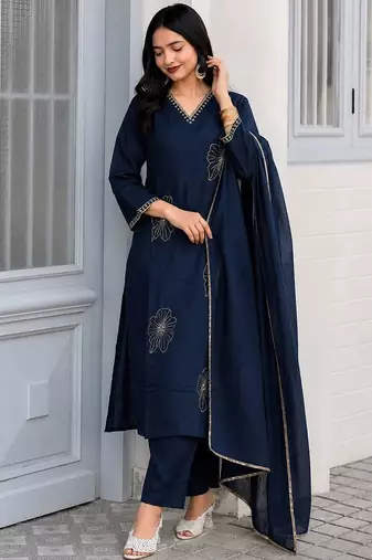Deep blue embroidered kurta set with pants & lace work dupatta