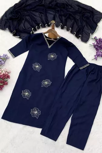Deep blue embroidered kurta set with pants & lace work dupatta