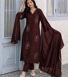 Deep maroon embroidered kurta set with pants & lace work dupatta