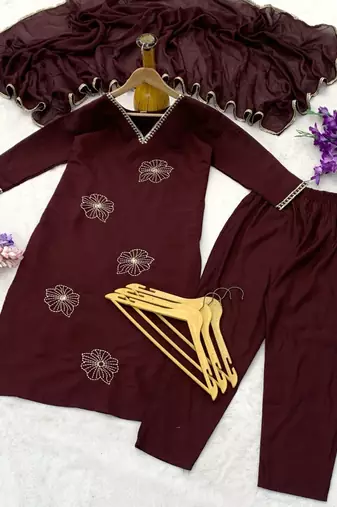 Deep maroon embroidered kurta set with pants & lace work dupatta