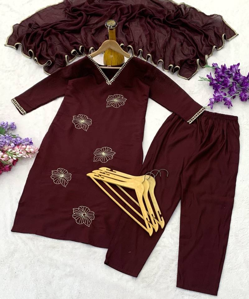 Deep maroon embroidered kurta set with pants & lace work dupatta