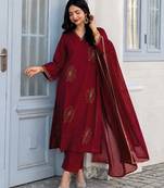 Deep red embroidered kurta set with pants & lace work dupatta