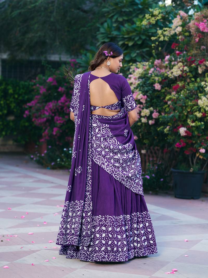 Women's Lightweight Cotton Chanderi Natural Batik Print Gopidress Lehenga Choli Set.