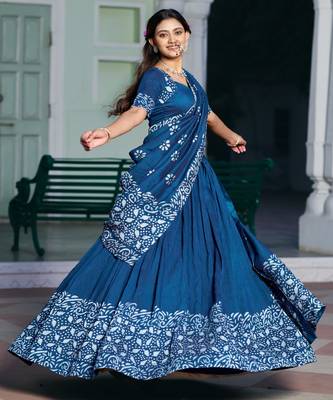 Women's Lightweight Cotton Chanderi Natural Batik Print Gopidress Lehenga Choli Set. 4