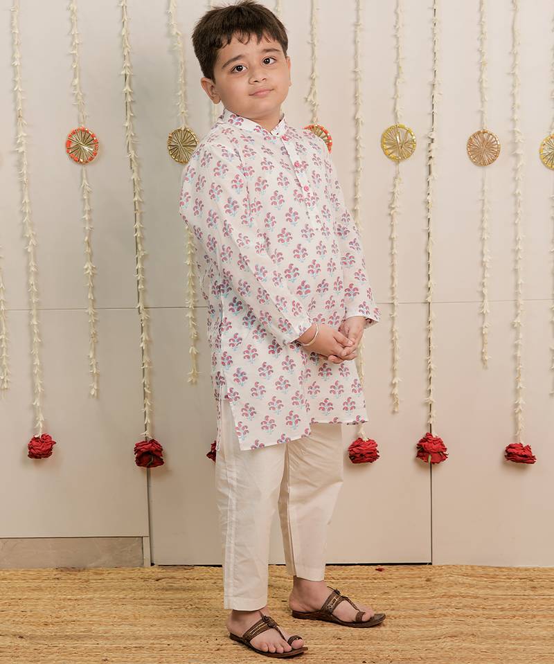 Off white printed cotton kurta set