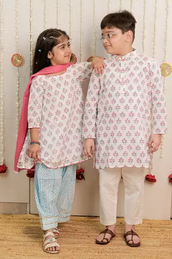 Off white printed cotton kurta set