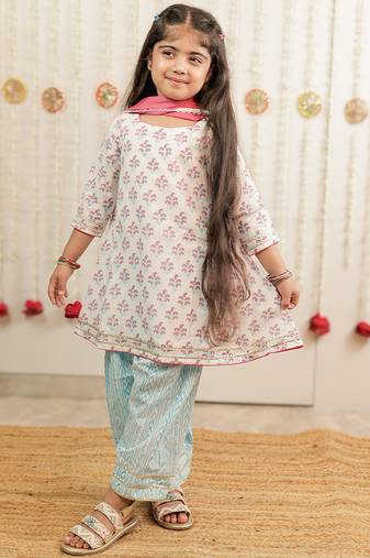 Off white printed cotton kurti set