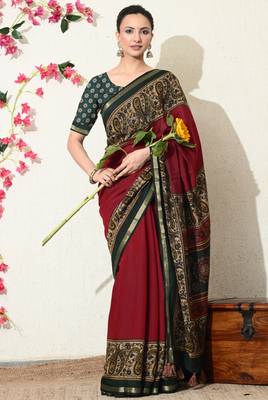 red paisley print viscose  saree with unstitched blouse piece 2