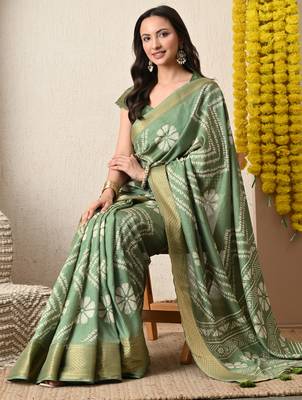 green floral printed cotton silk saree with unstitched blouse piece 2