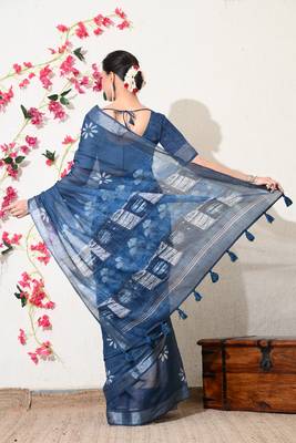 blue floral printed cotton blend saree with unstitched blouse piece 3