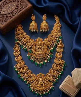 Temple jewelry set with goddess lakshmi pendant, peacock jhumkas & green beads - south indian bridal set 3