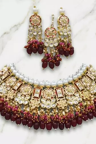 Maroon kundan choker necklace set with earrings & maang tikka | bollywood bridal indian jewelry for women