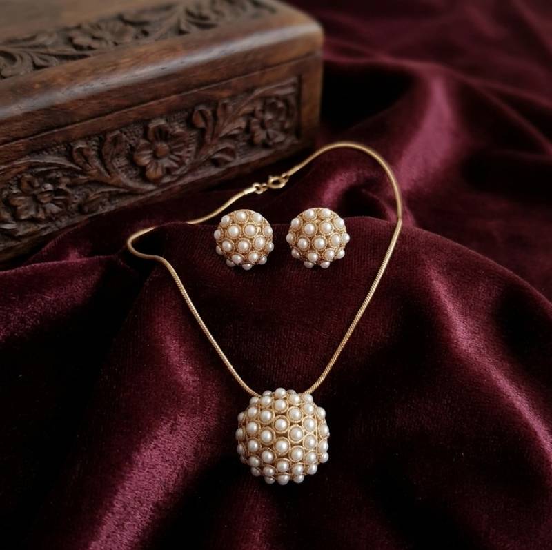 Antique gold plated pearl pendant necklace set with earrings | indian ethnic bollywood festival jewelry