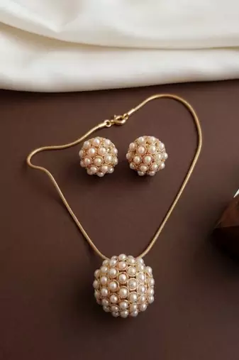 Antique gold plated pearl pendant necklace set with earrings | indian ethnic bollywood festival jewelry