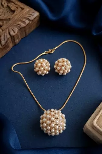 Antique gold plated pearl pendant necklace set with earrings | indian ethnic bollywood festival jewelry