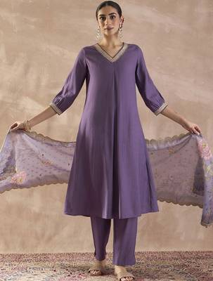 Sequinned A-Line Kurta With Trousers & Dupatta 4