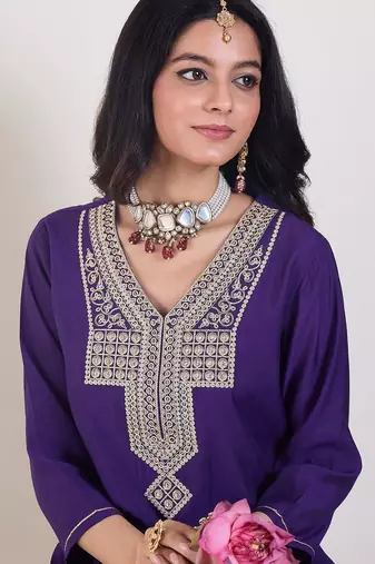 Ethnic Motifs Embroidered Thread Work Kurta With Trouser