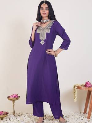 Ethnic Motifs Embroidered Thread Work Kurta With Trouser 4