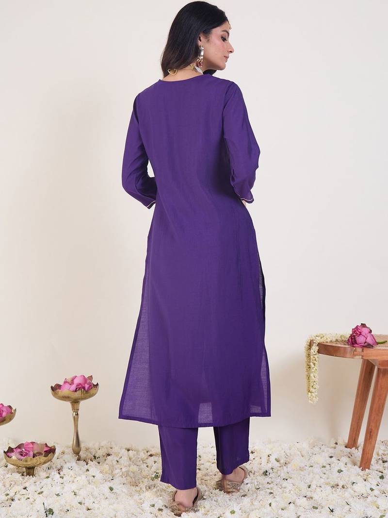 Ethnic Motifs Embroidered Thread Work Kurta With Trouser