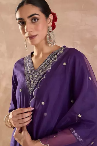 Ethnic Motifs Embroidered V-Neck Zari Straight Kurta With Trousers & Dupatta
