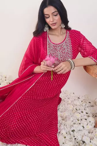 Ethnic Motifs Embroidered Regular Sequinned Kurta With Trousers & Dupatta