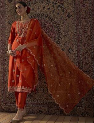 Ethnic Motifs Embroidered Thread Work Kurta With Trousers & Dupatta 1