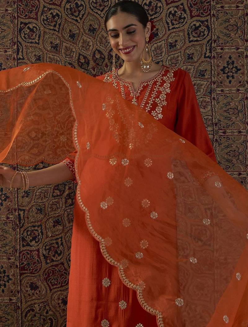 Ethnic Motifs Embroidered Thread Work Kurta With Trousers & Dupatta