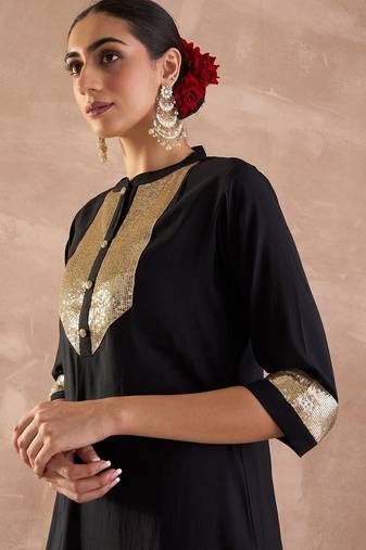 Embroidered Sequinned Straight Kurta With Trousers