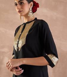 Embroidered Sequinned Straight Kurta With Trousers