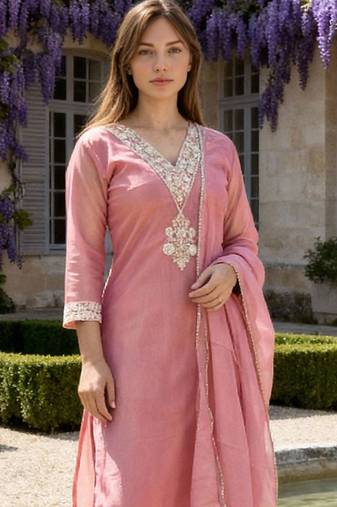 Women Ethnic Motifs Embroidered Regular Kurta with Trousers & With Dupatta