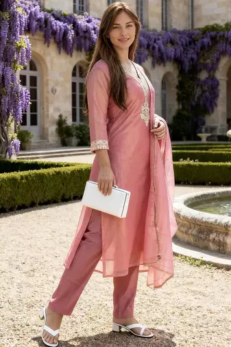 Women Ethnic Motifs Embroidered Regular Kurta with Trousers & With Dupatta