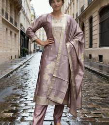 Women Regular Kurta with Trousers & With Dupatta