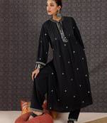 Embroidered Notch Neck Straight Kurta With Trouser