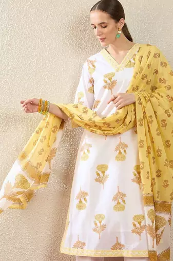 Women Floral Printed Regular Thread Work Pure Cotton Kurta with Trousers & With Dupatta