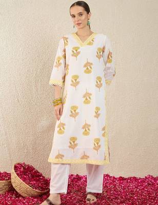 Women Floral Printed Regular Thread Work Pure Cotton Kurta with Trousers & With Dupatta 2