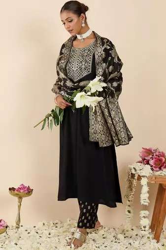 Women Ethnic Motifs Embroidered Regular Kurta with Trousers & With Dupatta