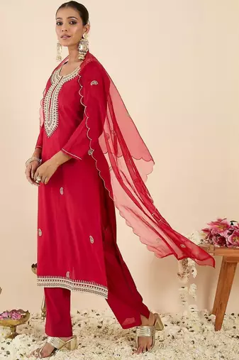 Women Ethnic Motifs Embroidered Regular Kurta with Trousers & With Dupatta